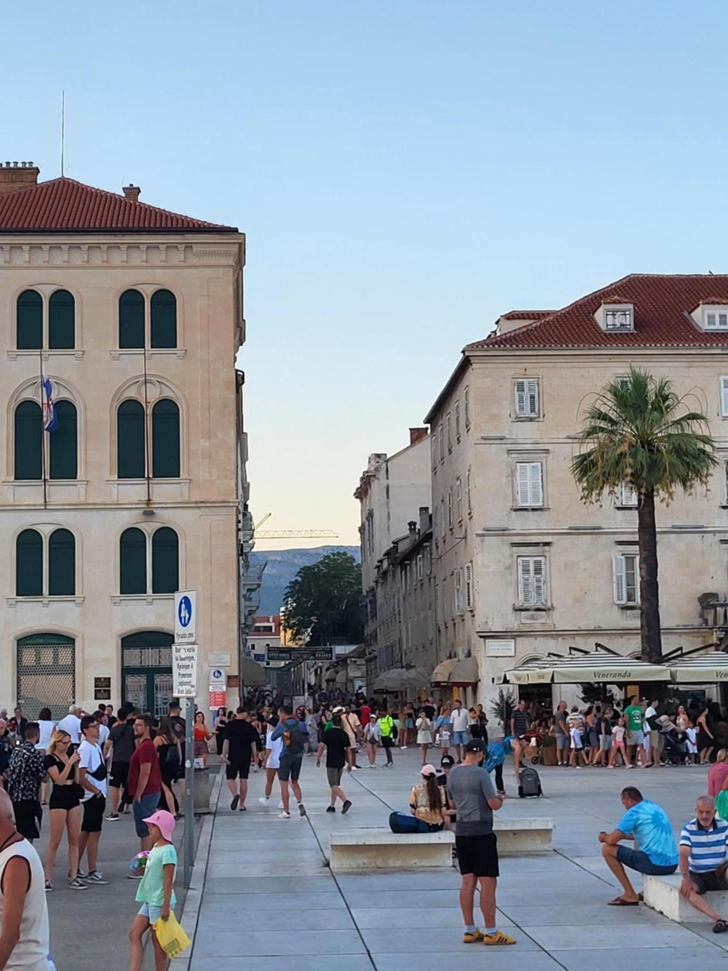 Apartment Sunshine- Center Of Split Exterior photo